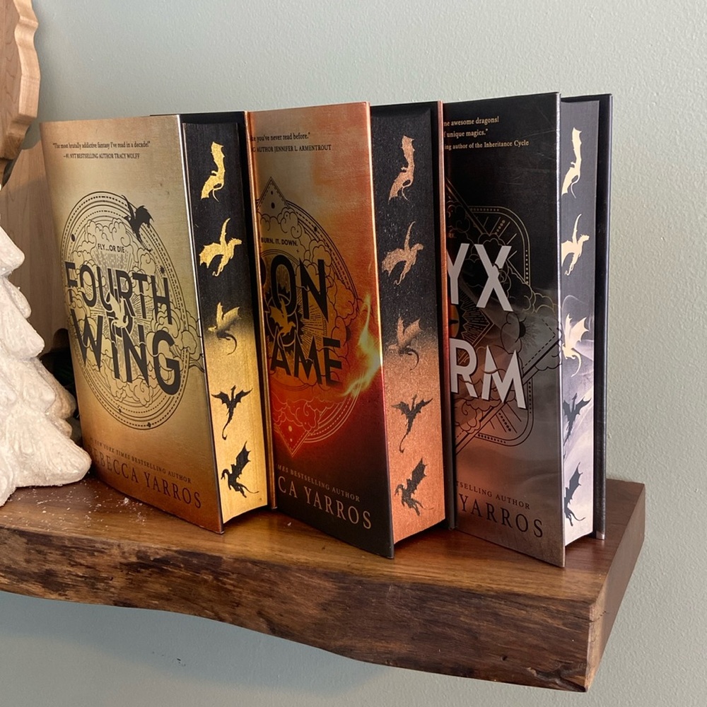 Fourth Wing 🐉/Iron Flame 🔥/Onyx Storm ⛈️